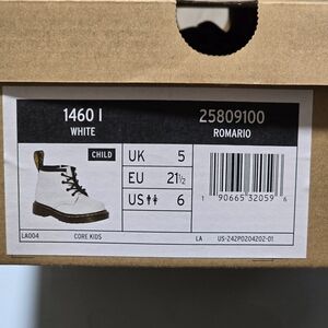 Dr. Martens Infant/Toddler 1460 White Boots Size 6 Like NEW!